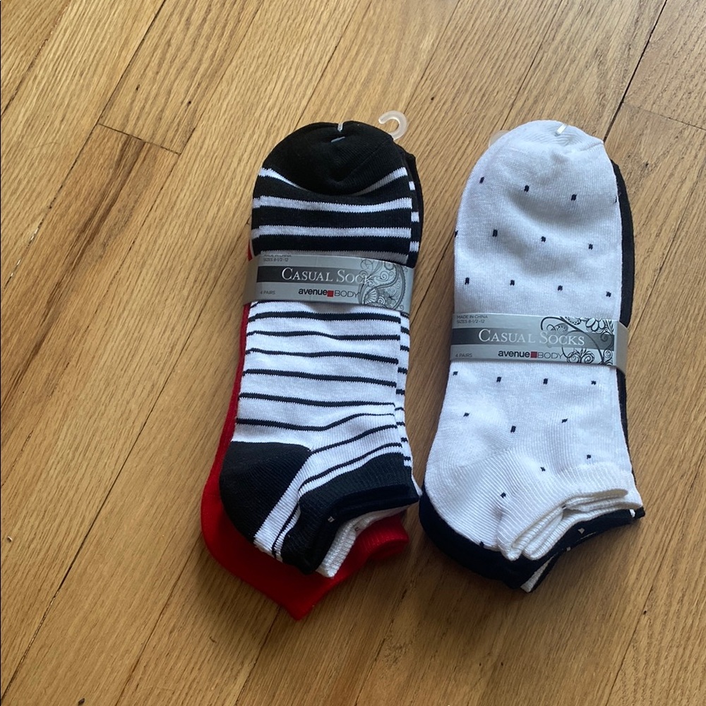 Avenue Black, Red and White Casual Socks Collection